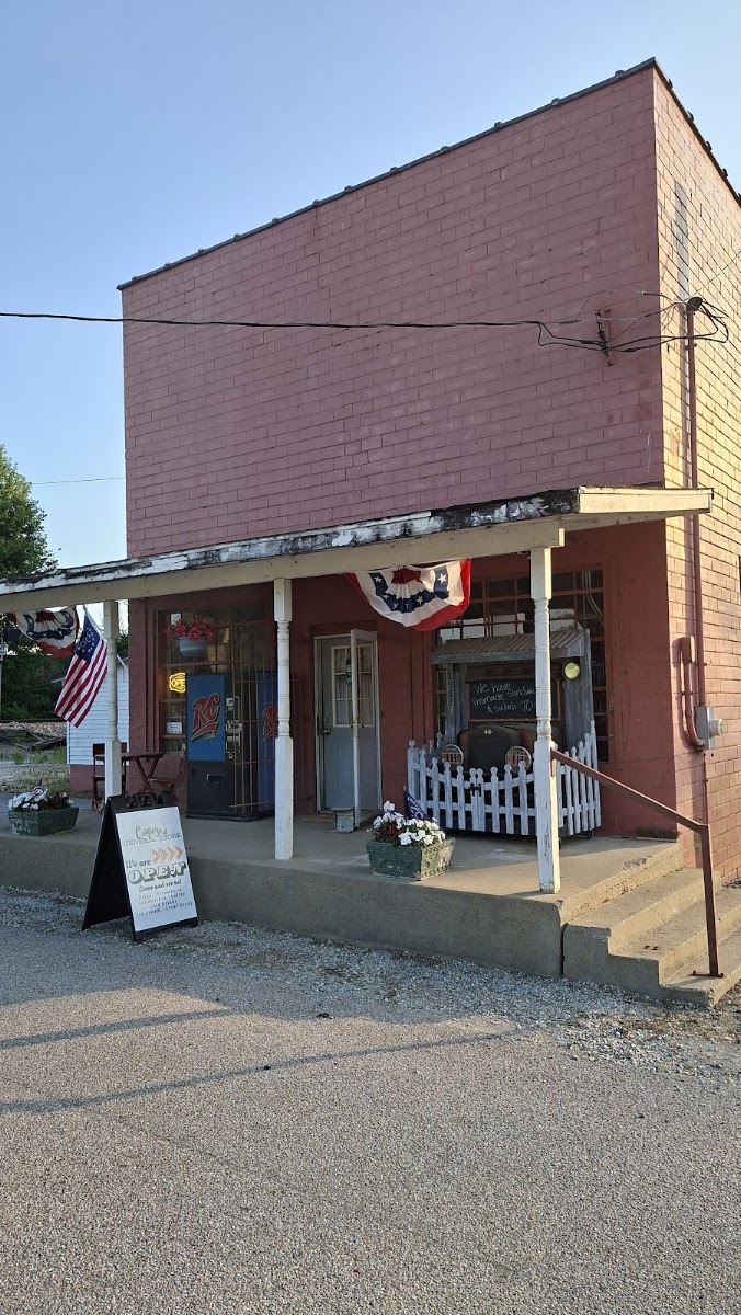 Cagey's General Store