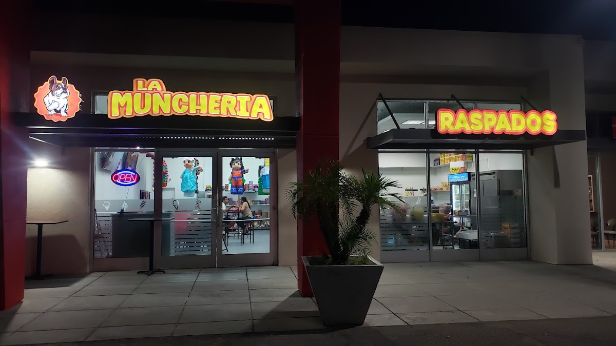 La Muncheria Raspados & Munchies World